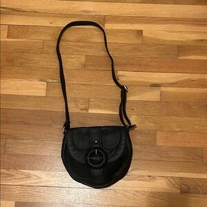 Elegant Black Leather Crossbody Bag